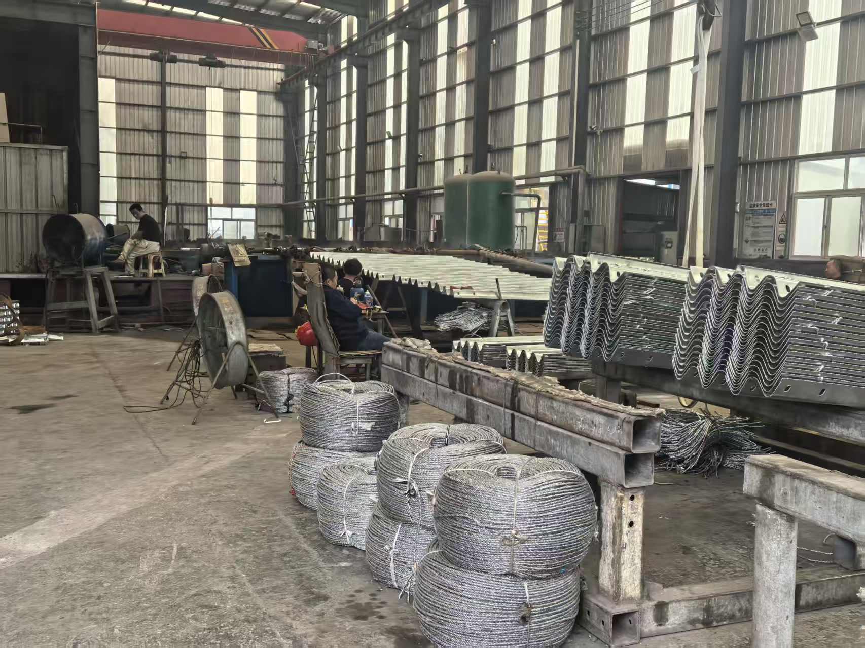 太原市波形护栏配件三波波形护栏 - 厂家